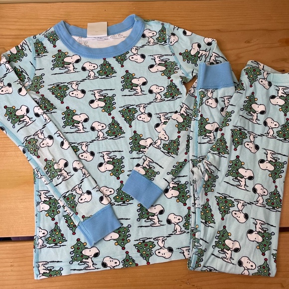 Hanna Anderson Snoopy Christmas Tree Pajama Set Size 130 (8 US) Organic - Picture 1 of 8
